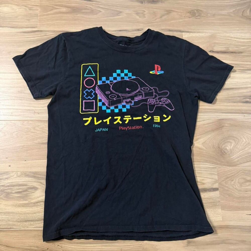 Y2K Style Japanese PlayStation Gaming retro graphic Tee Size Medium